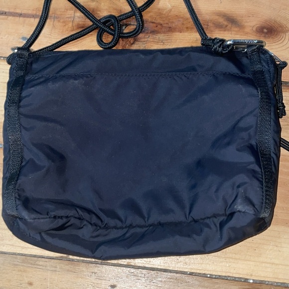Lululemon bag, black, crossbody patch purse - Picture 3 of 7
